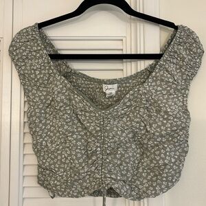 Cropped summer top, green floral, size medium